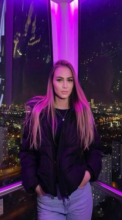 Discover Passionate Moments with Juliette Lace Tonight